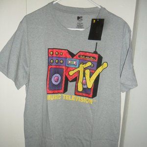 😎 3 for $10 SALE! -New- MTV graph tee